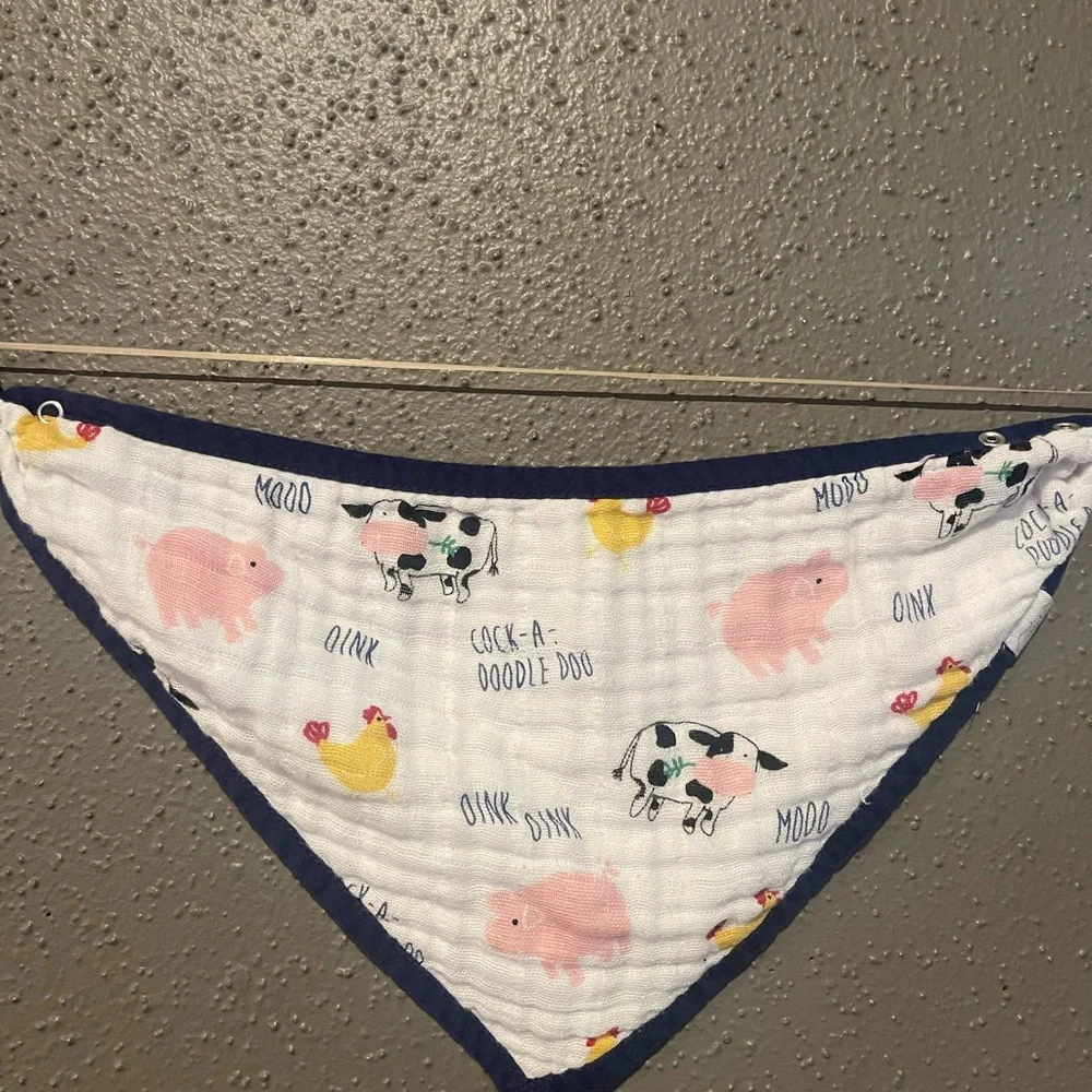 Mud Pie Farm Animal Bandana Bib